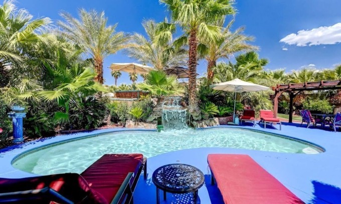 Spring Valley House | Outdoor Oasis Retreat 10-bedroom Sleeps 22, Sports,Amenities, Arcade, Sauna, Spa