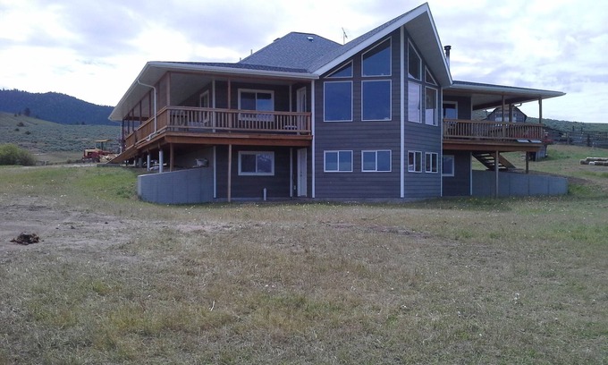 Corvallis House | Outdoorsmans Paradise