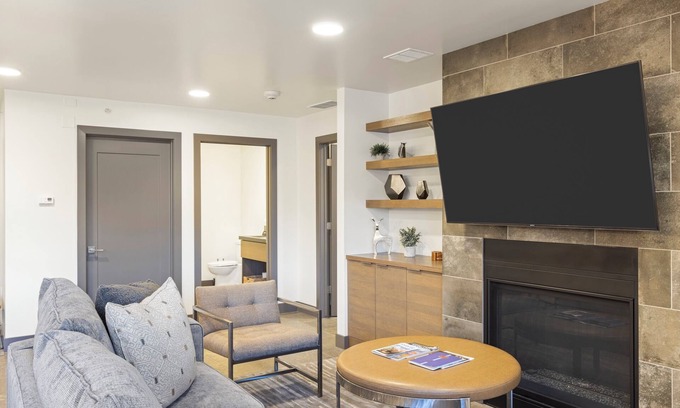 Jackson Condo | Outpost: Marriott Residence 402 - Close to Town Square!