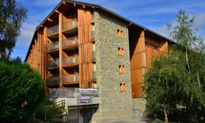 Montchavin Apartment | Outstanding modern 1 bed apartment with breathtaking views to Mont Blanc