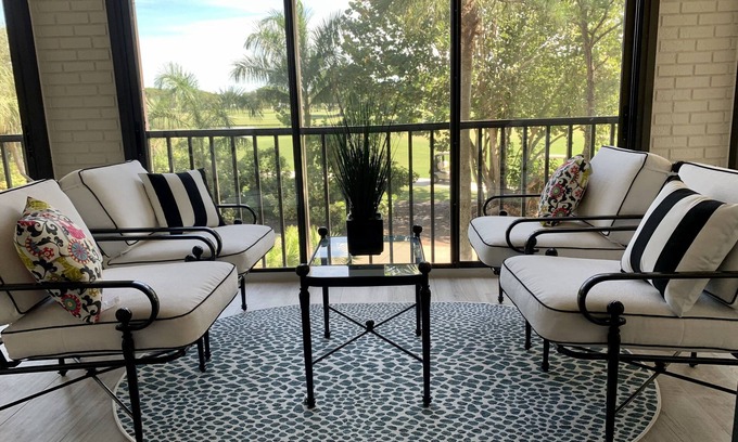 Pelican Bay Condo | Overlook Club Pelican Golf AND walk to beach -30 Day rental min for March 2025