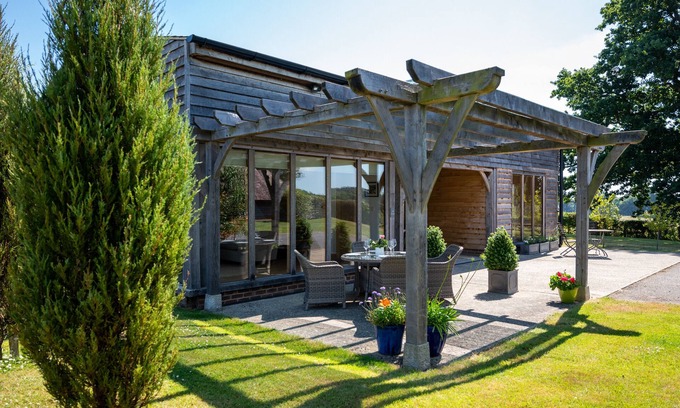 Beckley House | Owl House - One Bedroom House, Sleeps 2