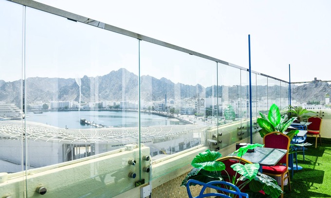 Muscat Hotel | OYO 137 Marina Hotel