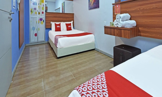 Kuala Terengganu Hotel | OYO 768 Fajar Baru Boutique Hotel