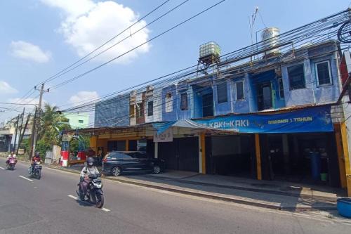 Tembalang Hotel | OYO 94700 Kd House