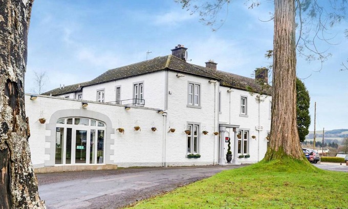 Lockerbie Hotel | OYO Dryfesdale Hotel
