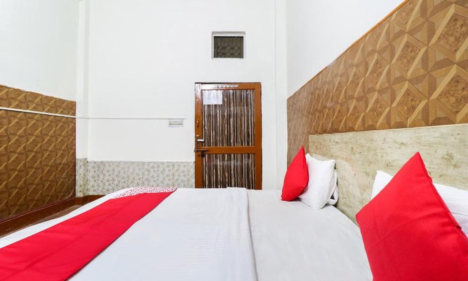 Meerut Hotel | OYO Flagship 63665 Hotel Sangam