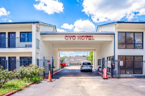 FM 1960 Hotel | OYO Hotel Houston N Fm-1960 Champions TX