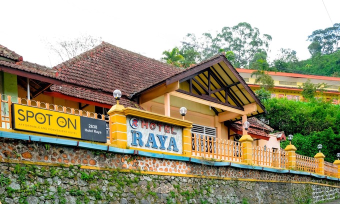 Plaosan Hotel | OYO Life 2638 Hotel Raya