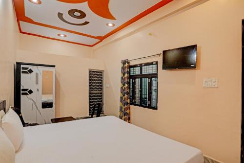 Morena Hotel | OYO Mayur Hotel & Guest House
