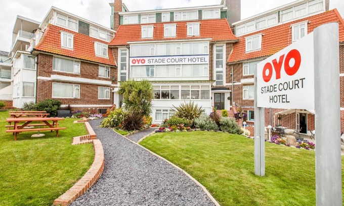 Hythe Hotel | OYO Stade Court Hotel