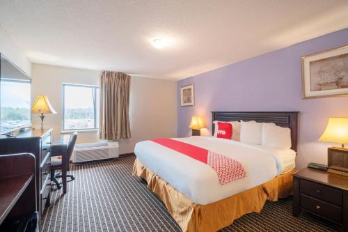 Greater Greenspoint Hotel | OYO Townhouse Houston Airport North