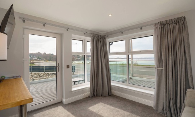 Connel Hotel | Oyster Inn