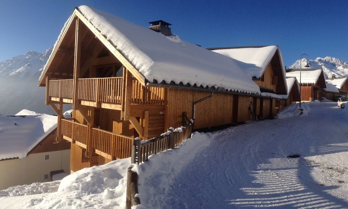 Oz House | Oz/Alpe d'Huez 110m slopes, up to 21 people, Hammam, en-suite bedrooms