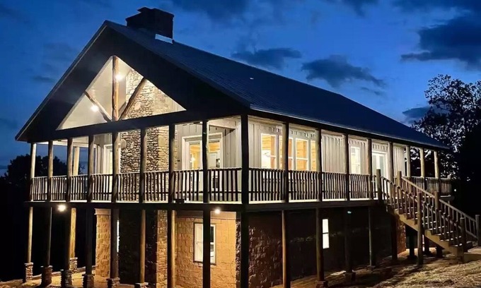 Calico Rock House | OZARKS/LAKE NORFORK RETREAT