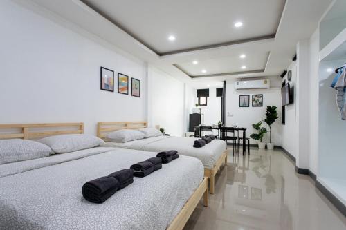 Bang Rak Apartment | P3 Silom Large 2beds full kitchen WIFI 4-6pax