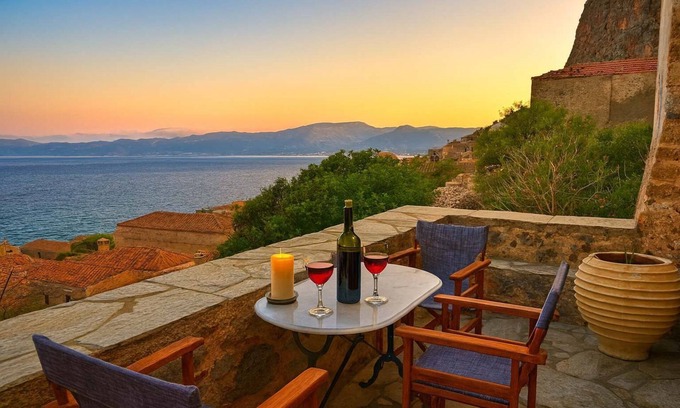 Monemvasia Apartment | Pablito House-Seaview Monemvasia Fortress Dream Suite