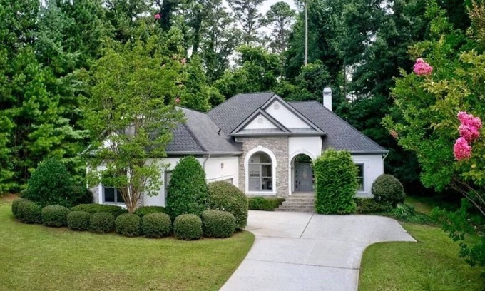 Atlanta House | Pacific Avenue