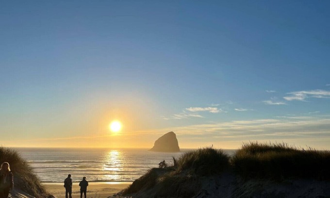 Shorepine Village House | Pacific City Serenity: Private Path to Beach