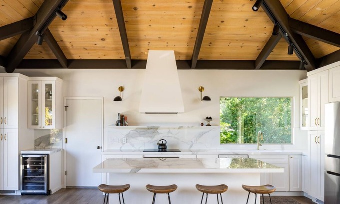 Carmel Highlands House | “Pacific Horizons” hot tub, ocean views, Gateway to Big Sur