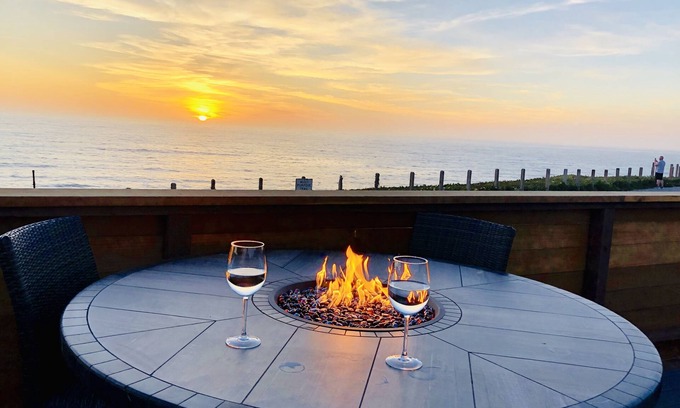 Edgemar - Pacific Manor House | Pacific Oceanfront Retreat🏖, 15 mins to SF🌉 and SFO✈️