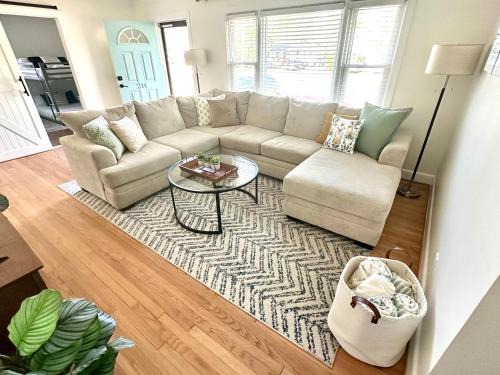 Wilmington House | Pack your bags and leave tonight!