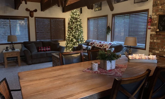 Packwood House | Packwood Pad@Mt. Rainier-Wifi-Hike-Ski-Hot tub