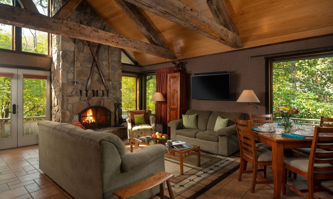 Confluence Bed & Breakfast | Paddler's Lane Retreat