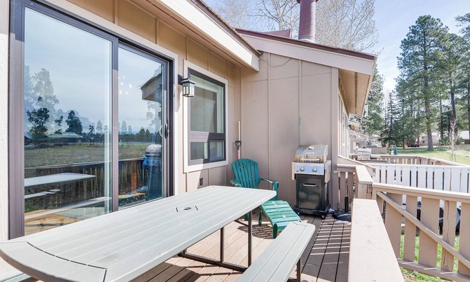 Pagosa Springs Apartment | Pagosa Springs Condo w/Grill, Near Wolf Creek!