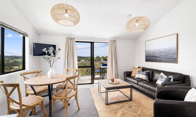 Haruru Apartment | Paihia Coastal 2 Bedroom Cottage