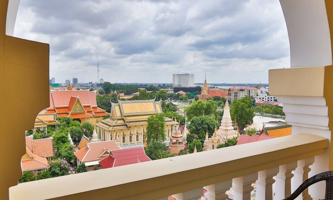 Daun Penh Apartment | Palace Gate Hotel & Residence By EHM
