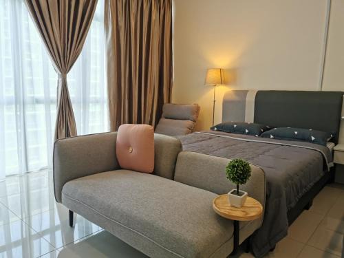 Taman Mount Austin Apartment | Palazio Studio Mount Austin Near Toppen Ikea Homestay By JYNest