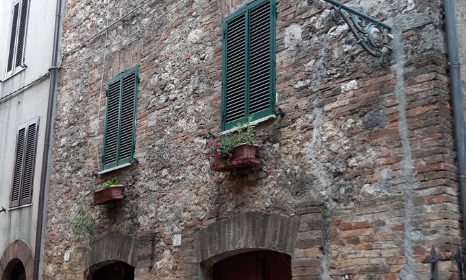 Avigliano Umbrio House | Palazzo Celembrini