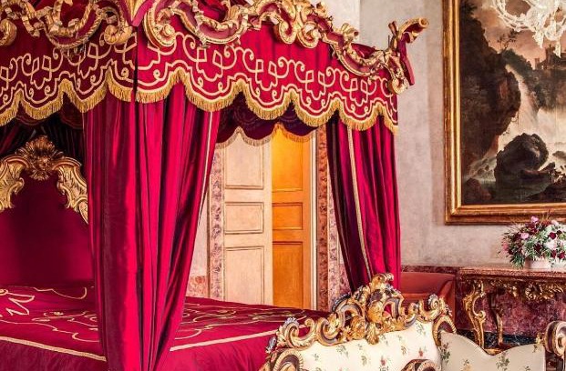 Montecalvario House | Palazzo Doria Napoli