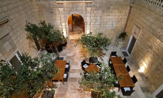 Zabbar Bed & Breakfast | Palazzo Pisani Malta Boutique & Spa