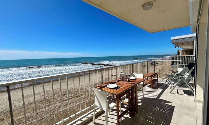 Palavas-les-Flots Apartment | Palhawaï Sea view, Terrace, beach, air-conditioned, parking