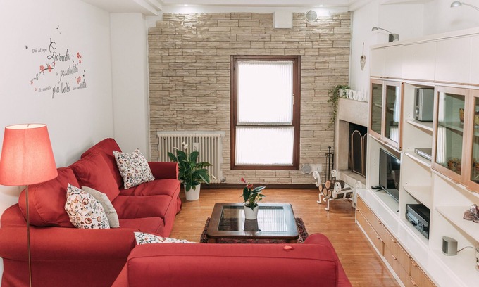 Vicenza Apartment | Palladio Apartment - River View with Garage