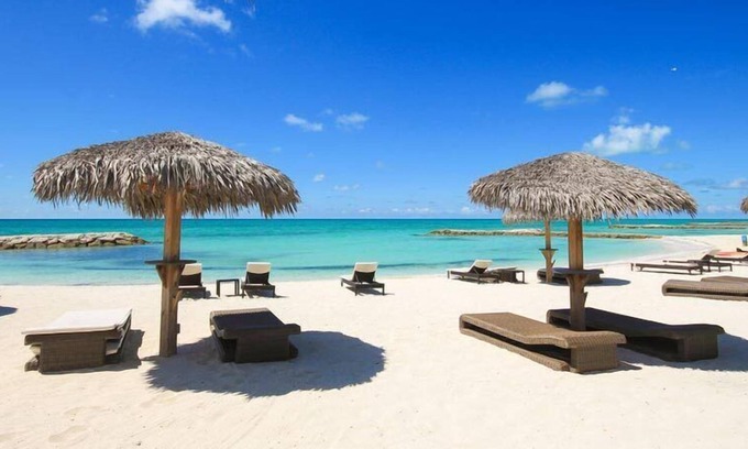 Palm Cay Hotel | Palm Cay Beach Club & Marina