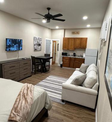 Grand River House | Palmer's Hideaway