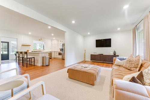 Palmetto House | Palmetto Cottage with Fire Pit, Game Table and More!