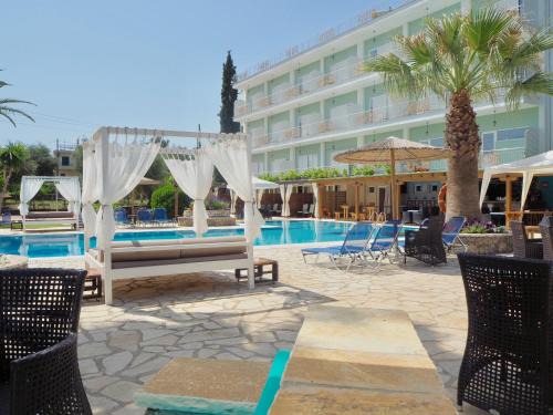 Ipsos Hotel | Paloma Blanca