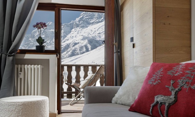 Cervinia Apartment | Pandora Mountain View con jacuzzi, private garage, ski room.
