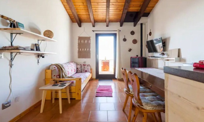 Grone Apartment | Panorama 1200, in the Heart of the San Fermo Hills