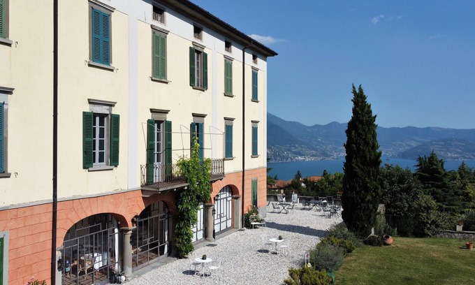 Solto Collina Apartment | PANORAMA Apartment - Large lake view apartment, 2 rooms, 4 places
