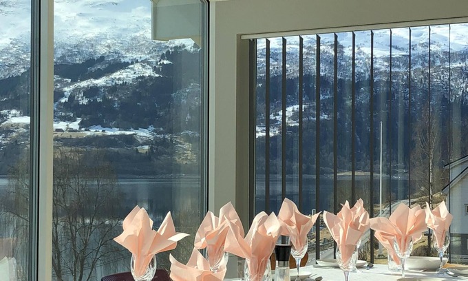 Stryn Villa | Panorama CasaSolvik #Loen