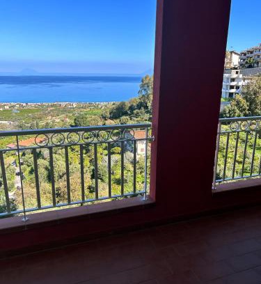 Brolo Apartment | Panorama doro