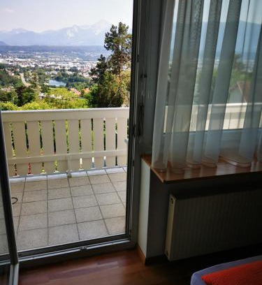 Kleinvassach Apartment | Panoramablick Exklusiv