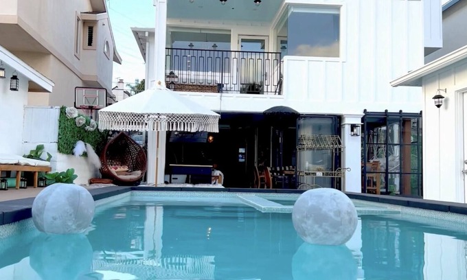 Hermosa Beach House | Panoramic Ocean View- Nightly Sunsets
