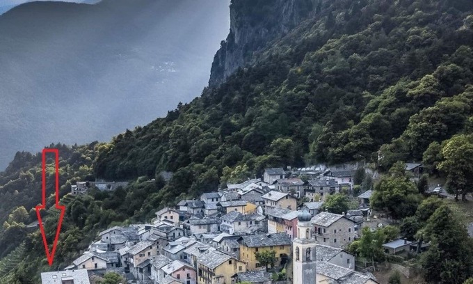 Chiavenna Apartment | Panoramic studio apartment