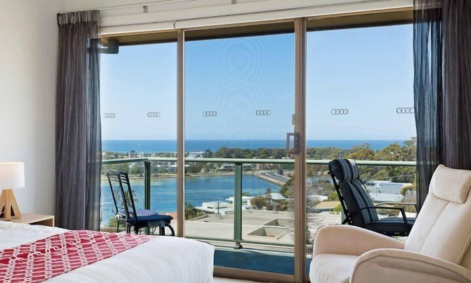Merimbula Apartment | Panoramic Townhouses By Lisa (Deluxe Front Unit)